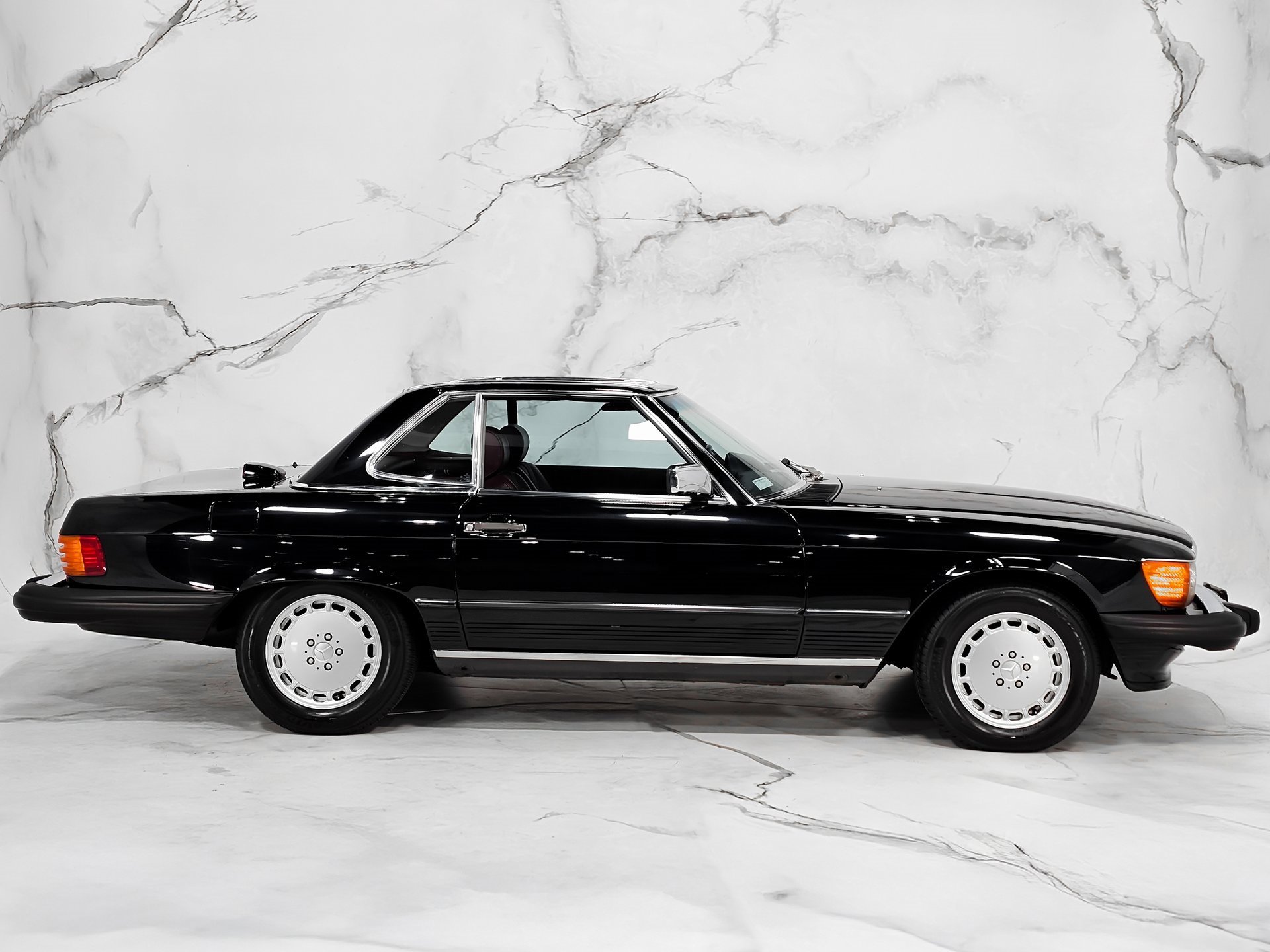 Used 1986 Mercedes-Benz 560 SL image 14