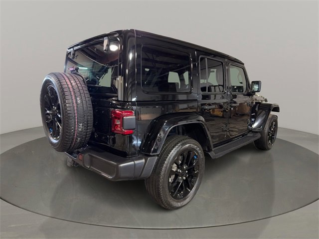 Used 2023 Jeep Wrangler Unlimited Sahara w/ Cold Weather Group image 7
