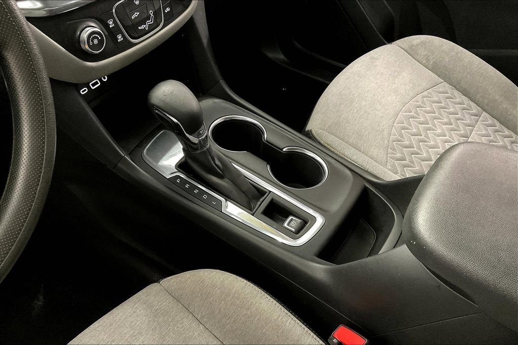 Used 2022 Chevrolet Equinox LS image 18