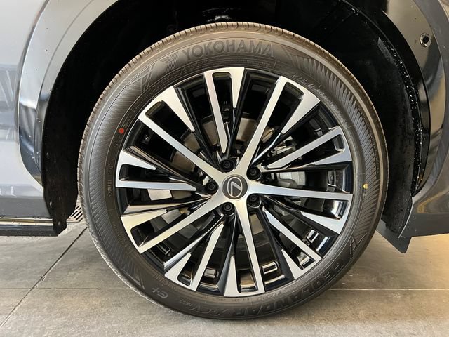 New 2026 Lexus RZ 350e 2WD w/ Technology Package image 14
