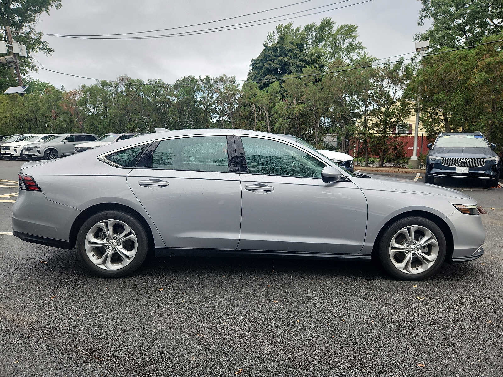 Used 2023 Honda Accord EX image 7