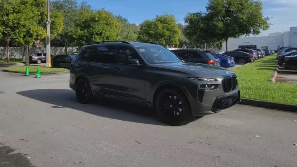 Used 2026 BMW X7 M60i AWD/4WD video 2