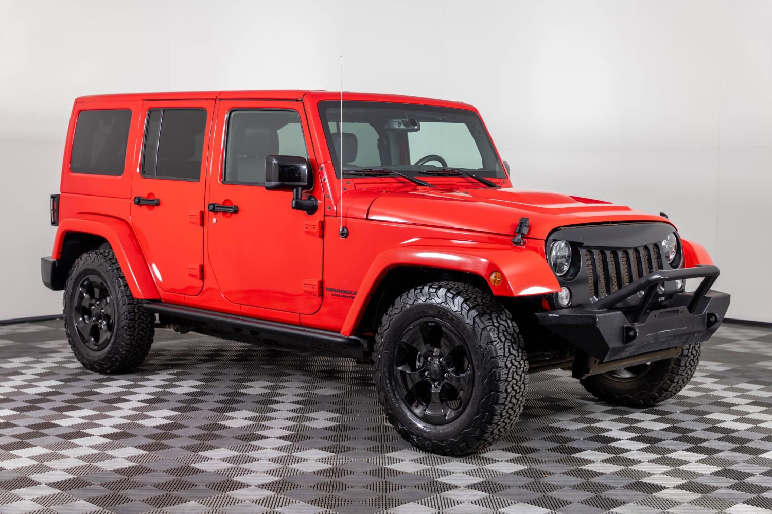 Used 2015 Jeep Wrangler Sahara image 10