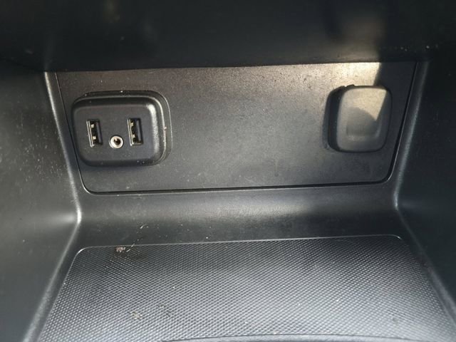 Used 2021 Chevrolet Colorado LT w/ LT Convenience Package image 6