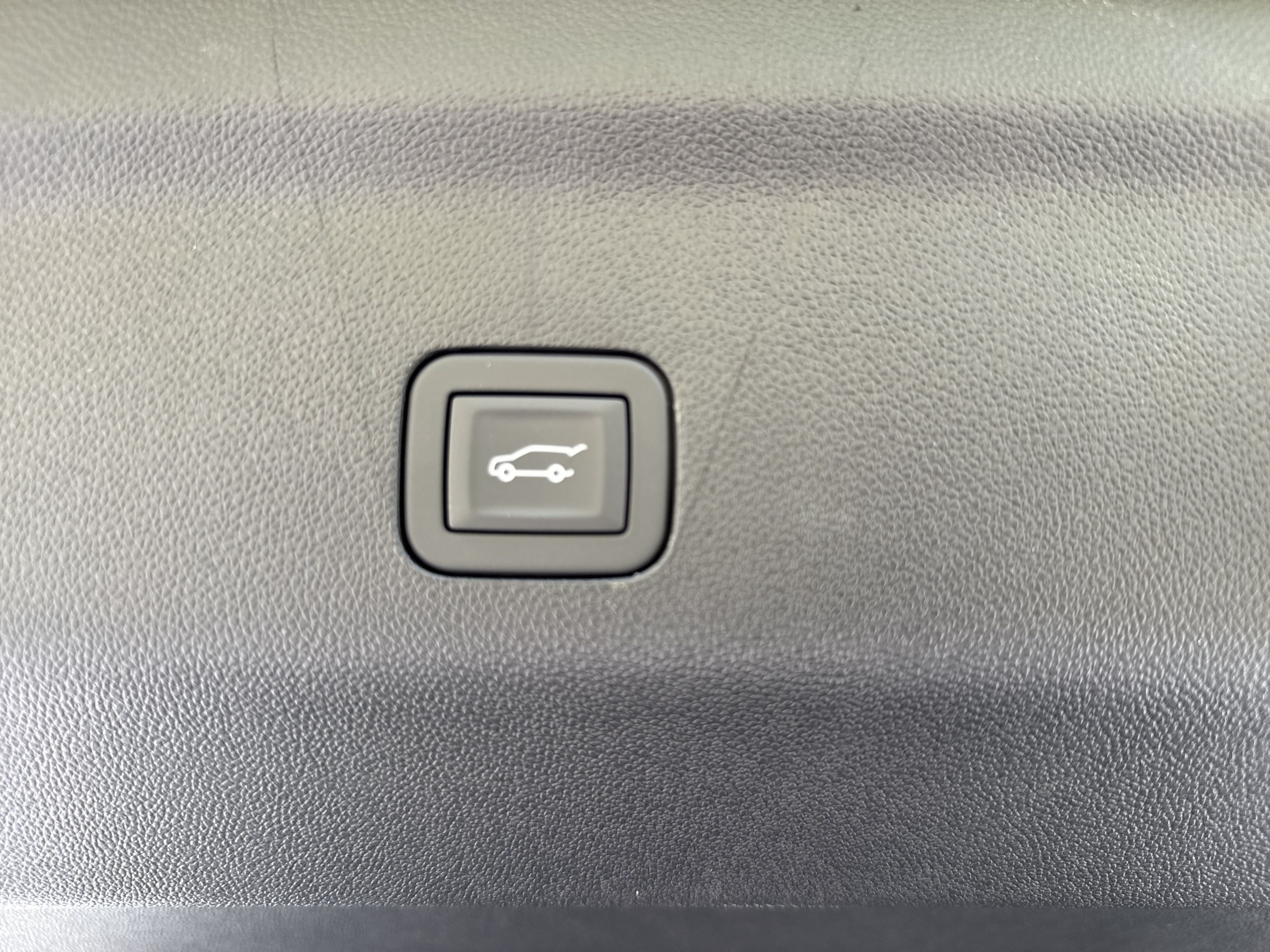 New 2026 GMC Yukon XL Denali Ultimate AWD/4WD image 38