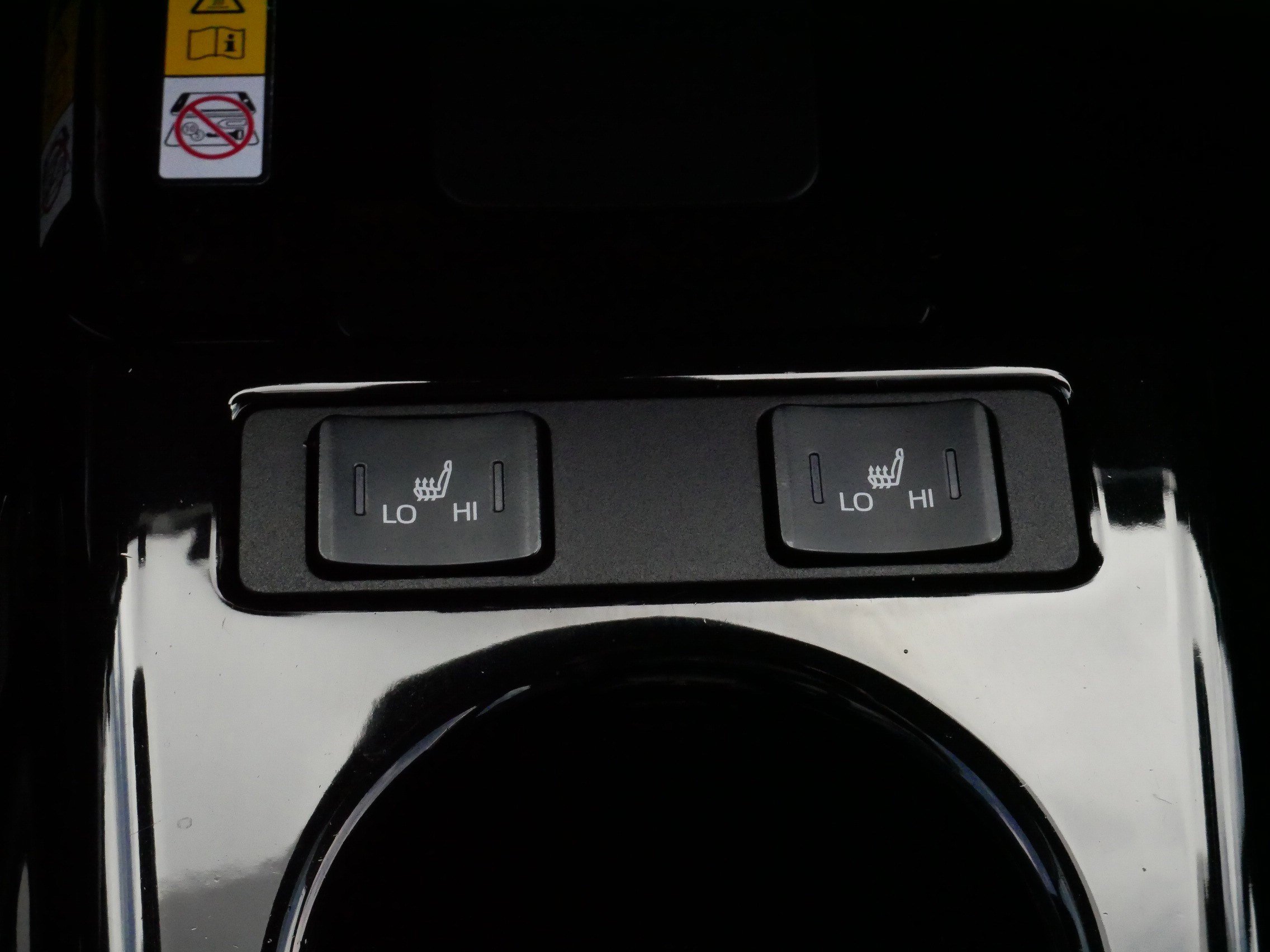 Used 2021 Toyota Prius image 28