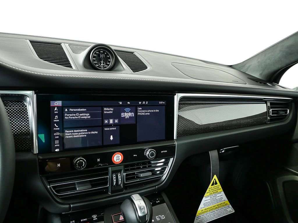 New 2026 Porsche Macan GTS image 13