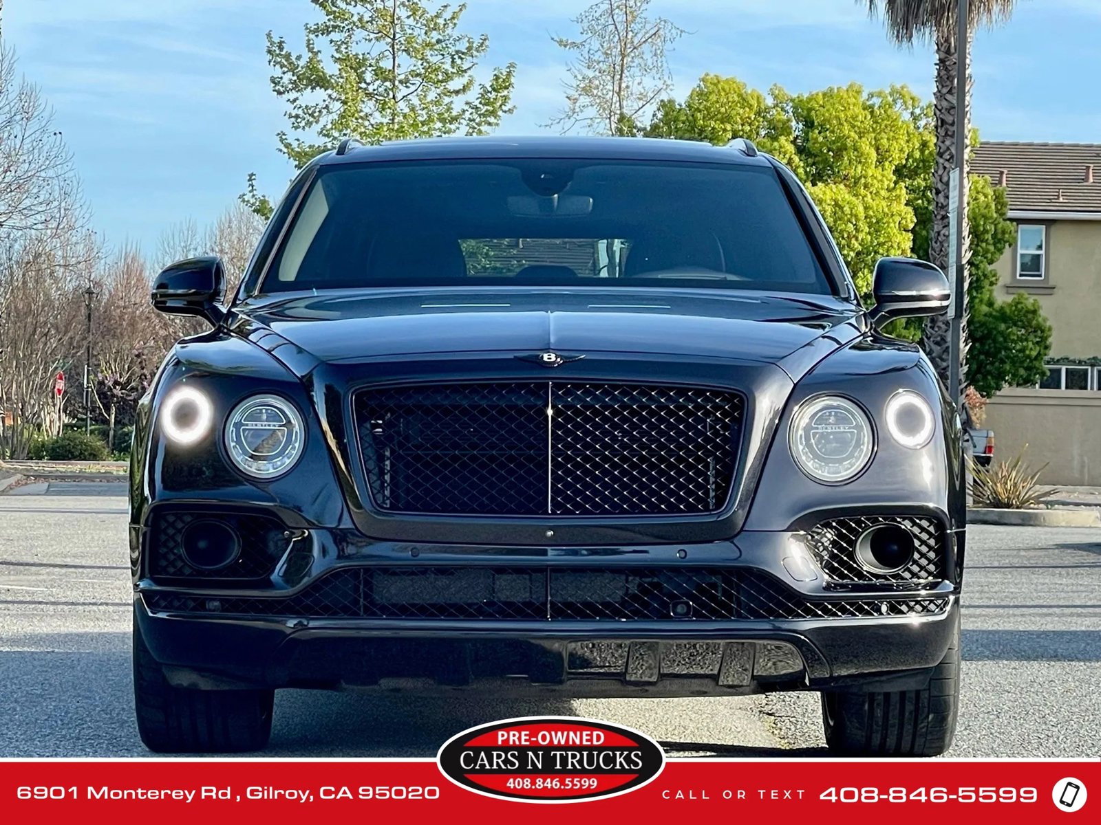 Used 2017 Bentley Bentayga image 41