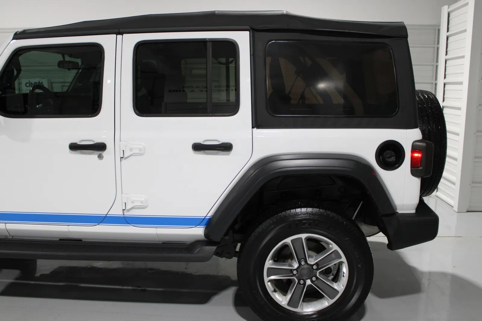 Used 2020 Jeep Wrangler Unlimited Sport S image 6