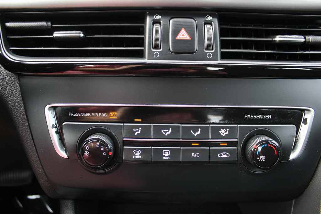 Used 2017 Kia Optima LX FWD image 21