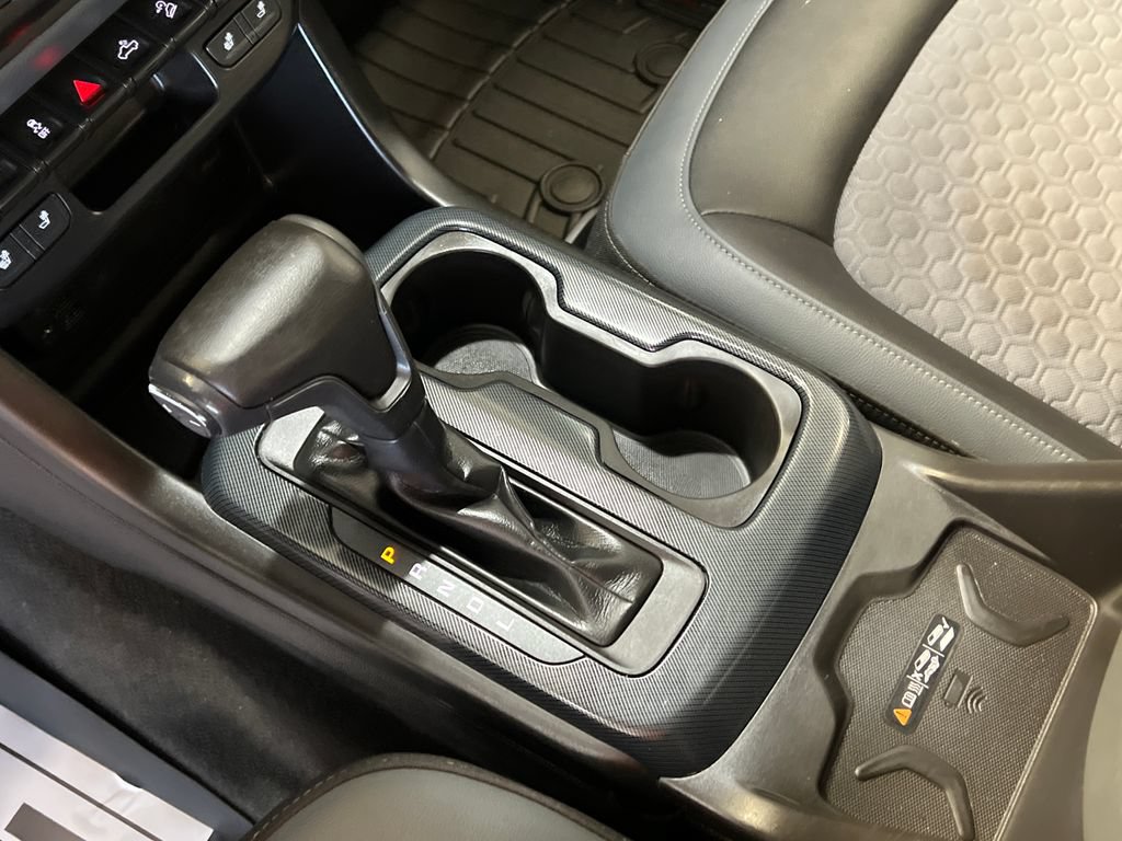 Used 2021 Chevrolet Colorado Z71 AWD/4WD image 29