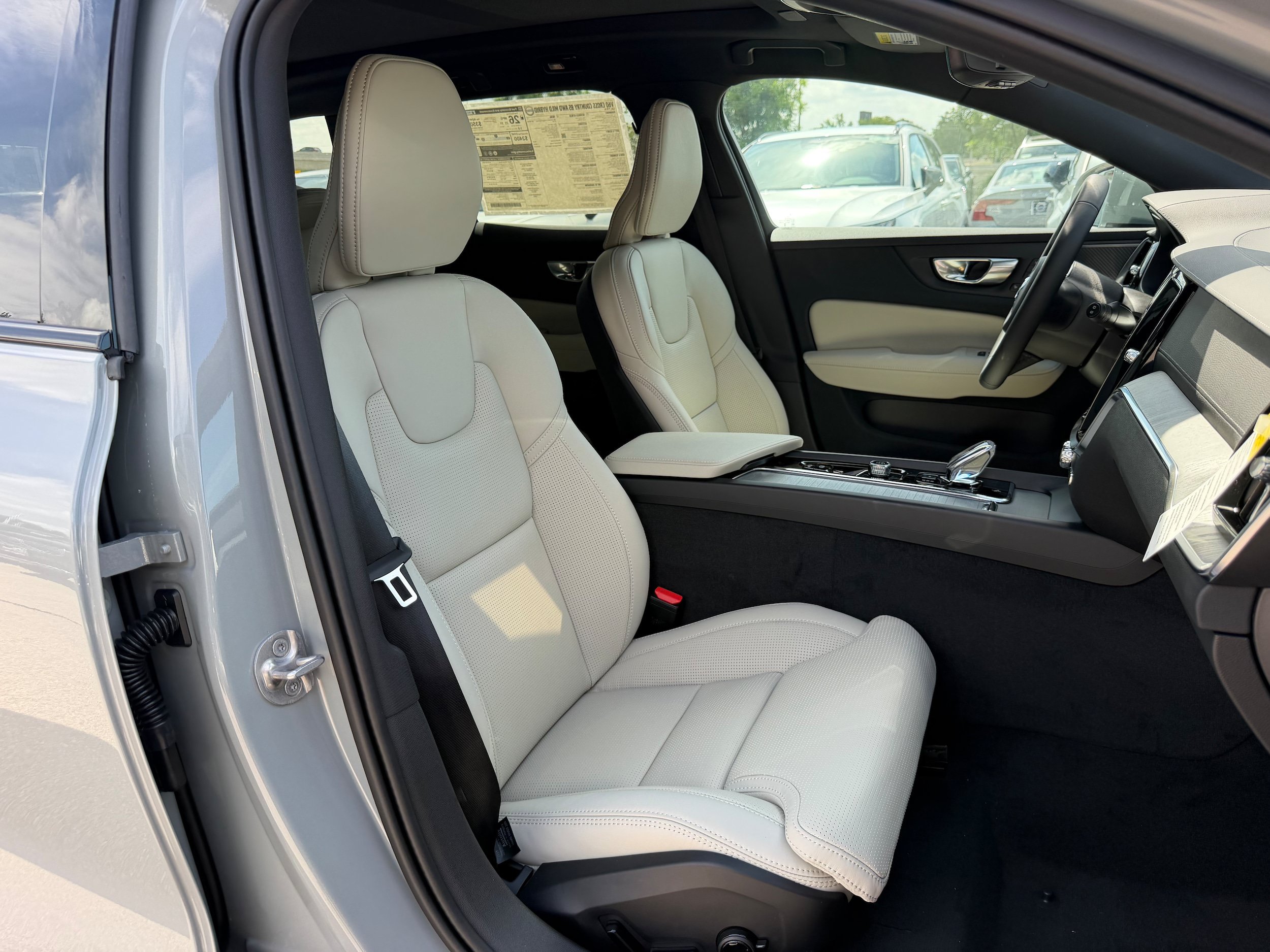 New 2026 Volvo V60 B5 Cross Country Ultra w/ Climate Package AWD/4WD image 7