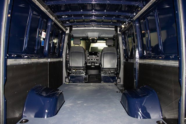 Used 2024 Mercedes-Benz Sprinter 4500 image 4