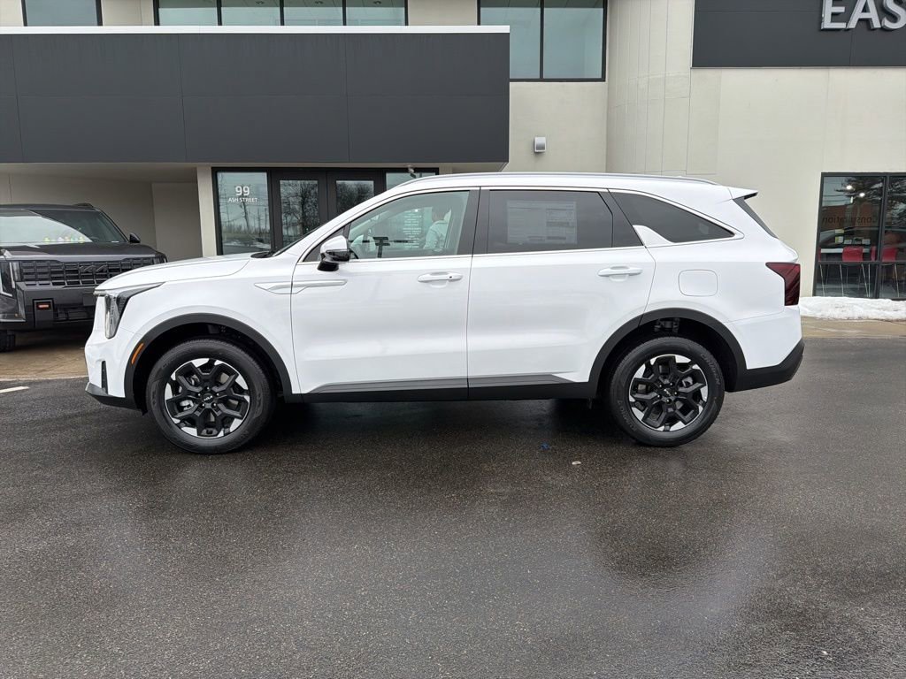 New 2026 Kia Sorento S image 2