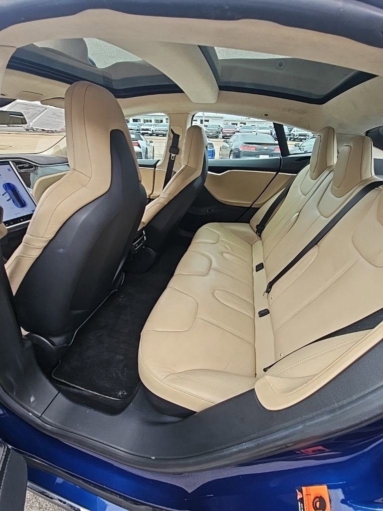 Used 2015 Tesla Model S 85D image 20