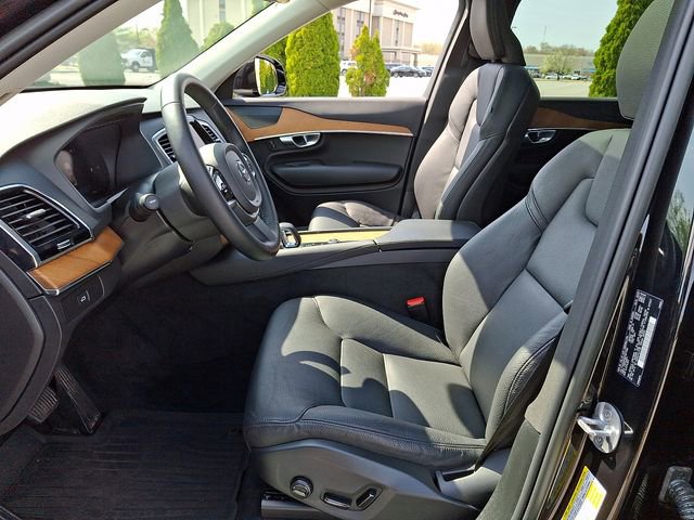 Used 2023 Volvo XC90 B6 Plus w/ Protection Package Premier image 15
