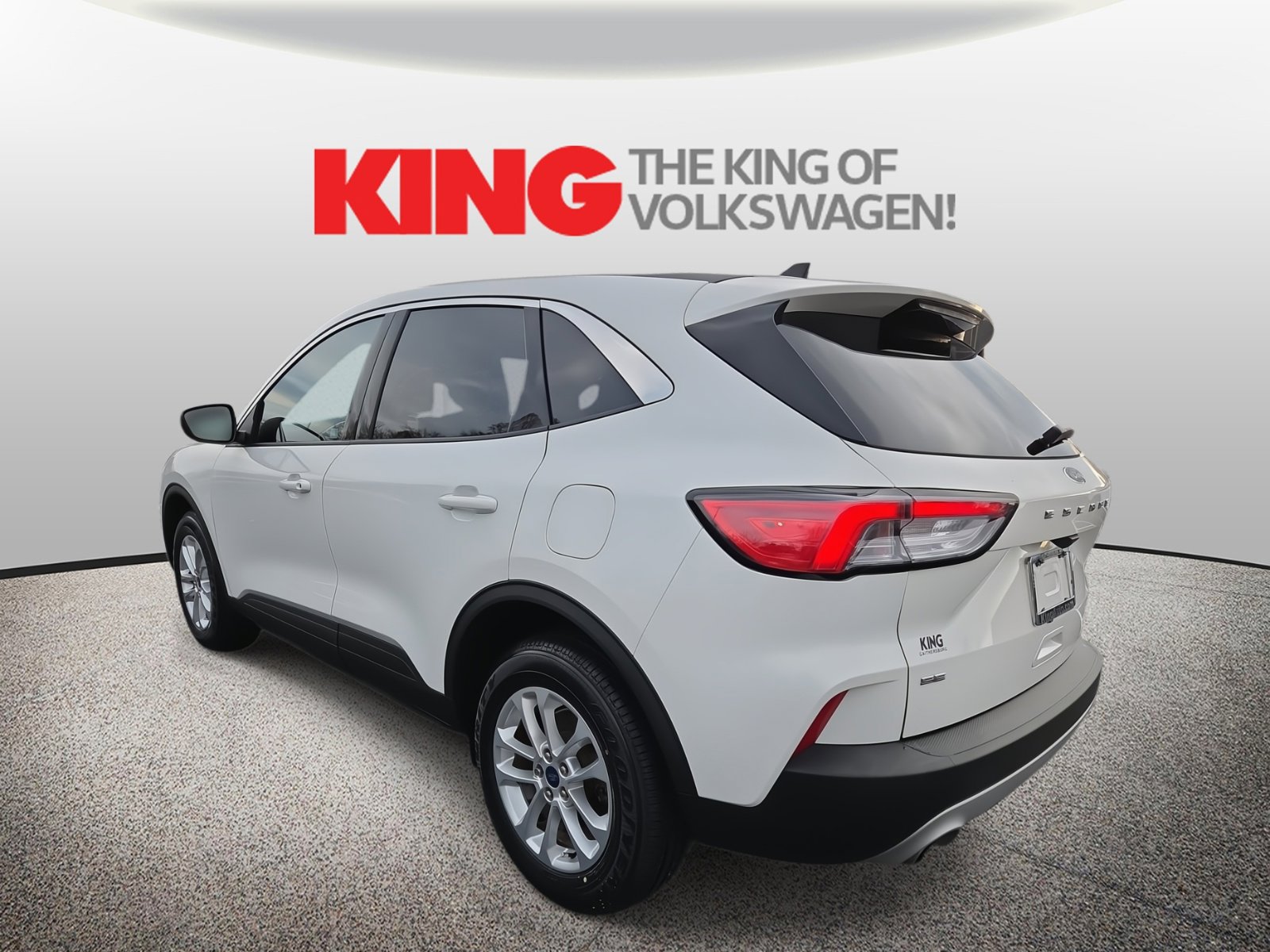 Used 2022 Ford Escape SE w/ Cold Weather Package image 6