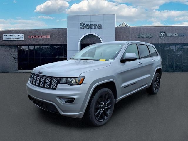 Used 2020 Jeep Grand Cherokee Altitude image 3