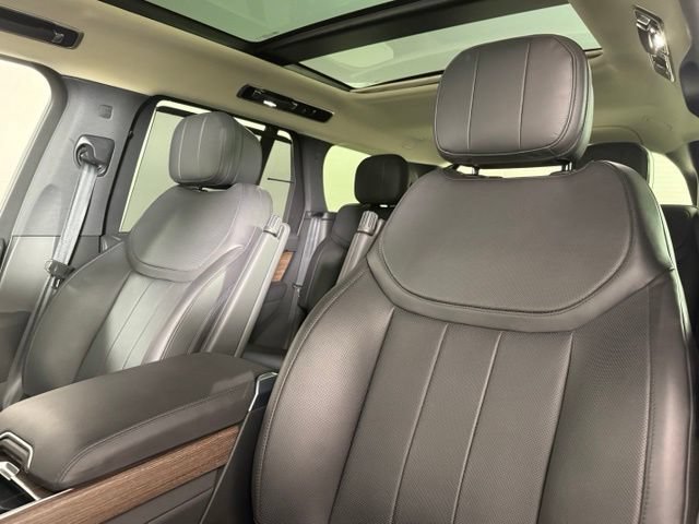 Used 2024 Land Rover Range Rover SE AWD/4WD image 15