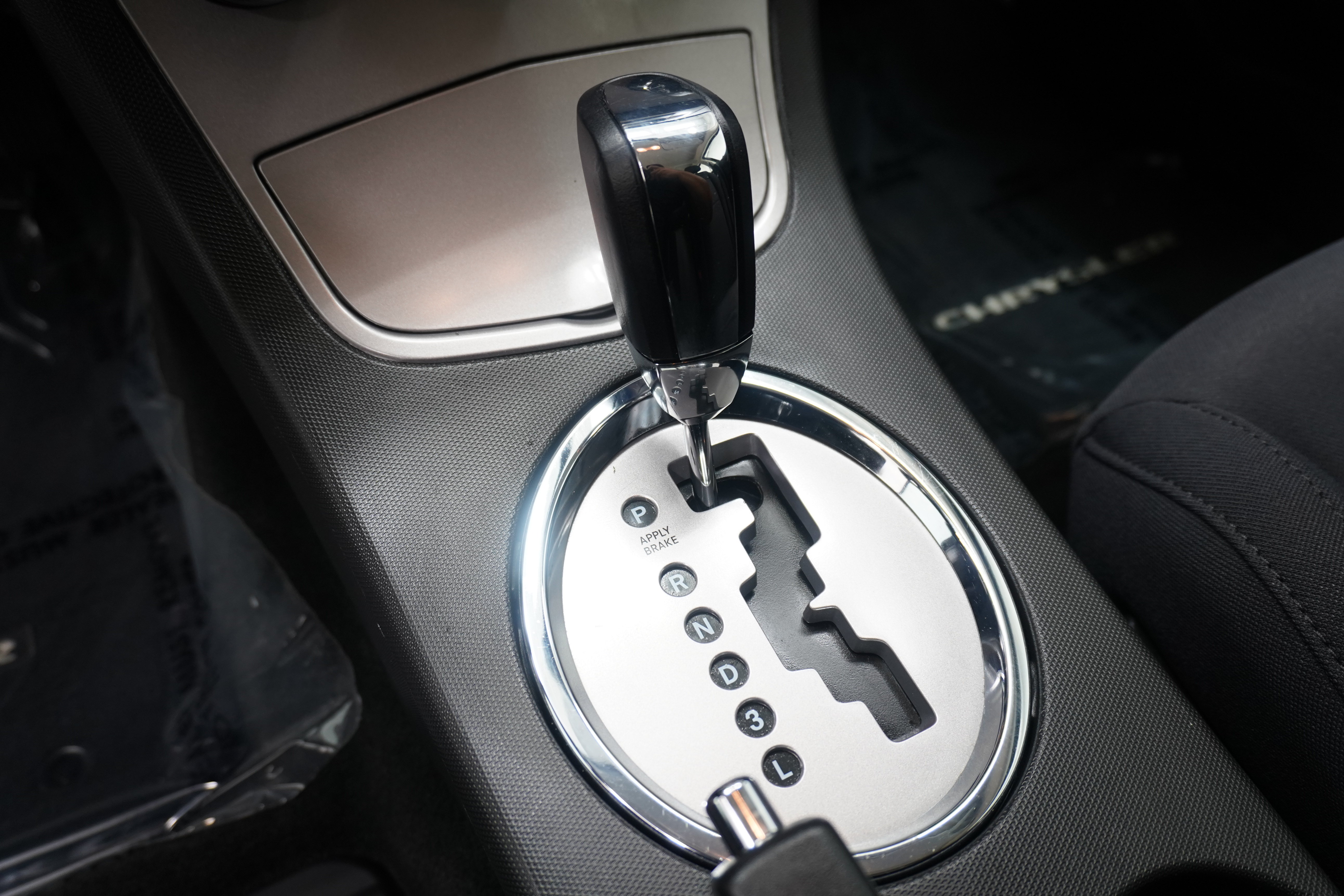 Used 2010 Chrysler Sebring Touring FWD image 17