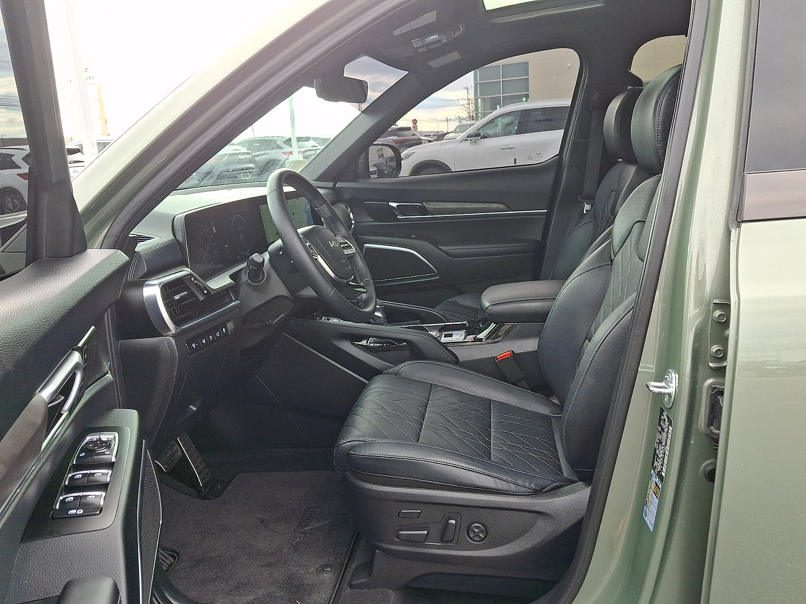 Used 2025 Kia Telluride SX X-Line image 12