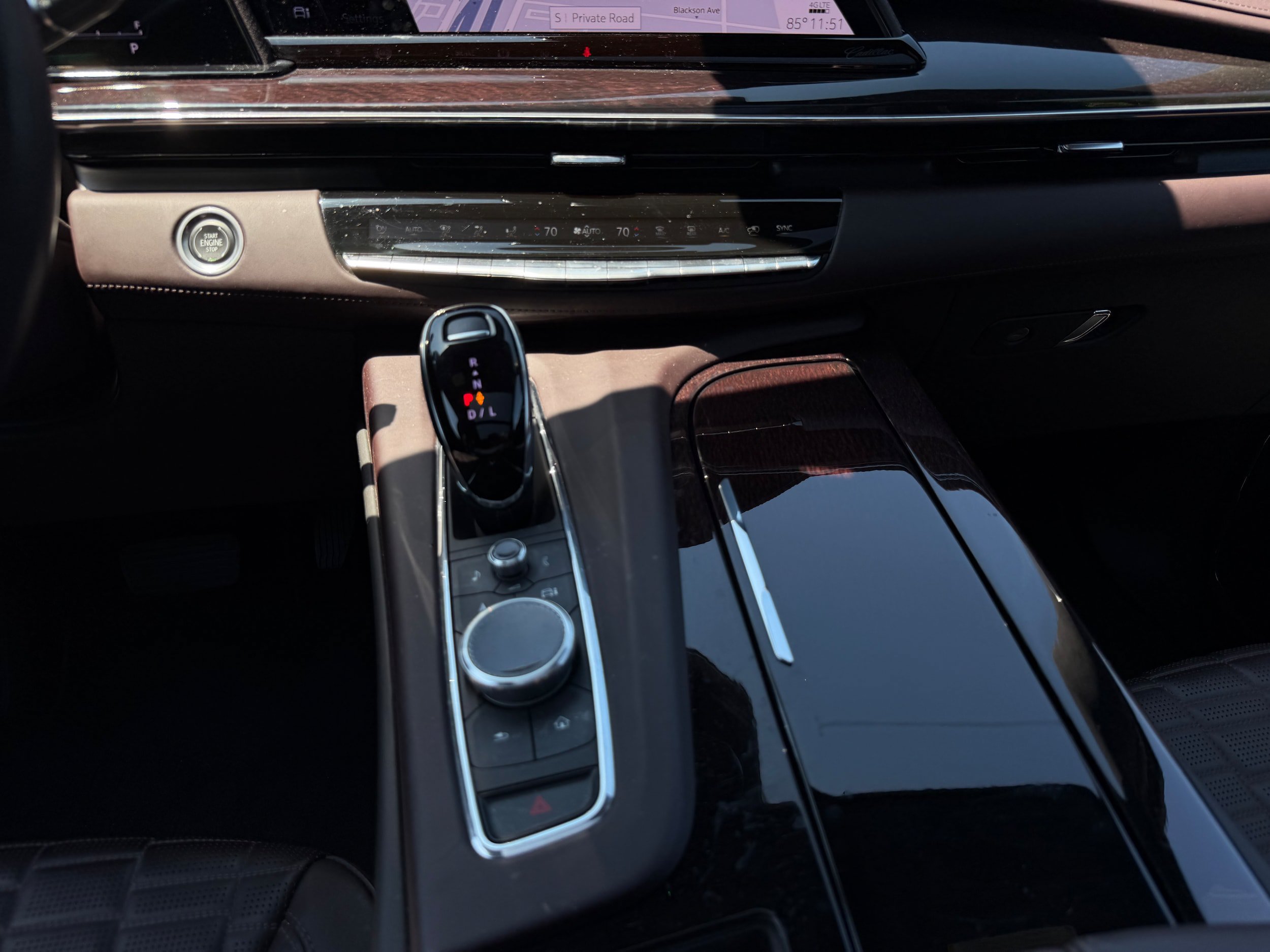 Used 2024 Cadillac Escalade Sport Platinum AWD/4WD image 17
