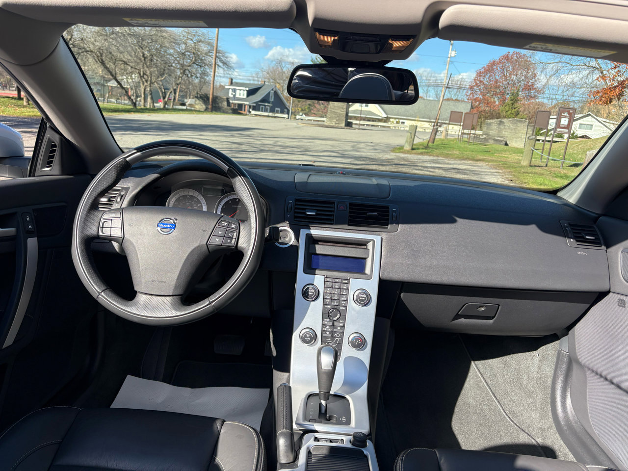 Used 2011 Volvo C70 T5 image 31