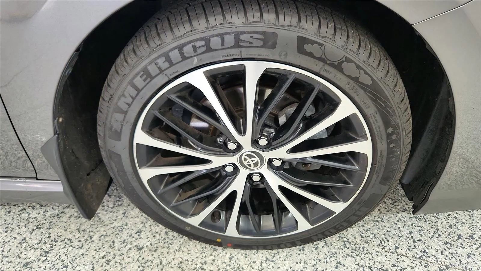 Used 2020 Toyota Camry SE image 13