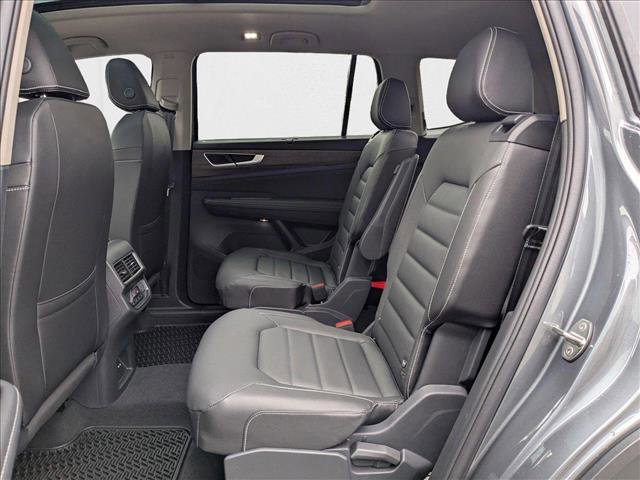 New 2025 Volkswagen Atlas SEL image 17