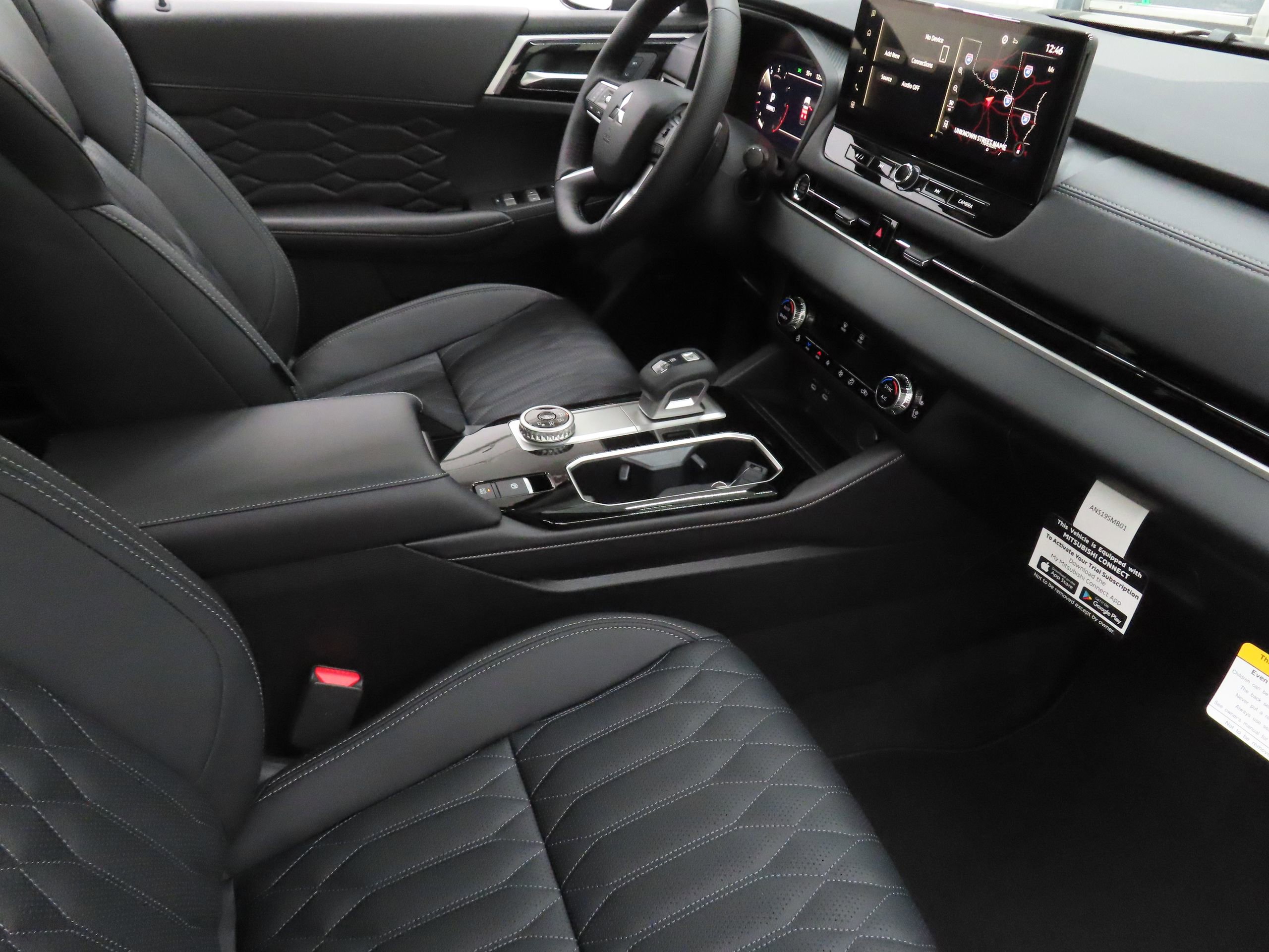 New 2026 Mitsubishi Outlander SEL image 25