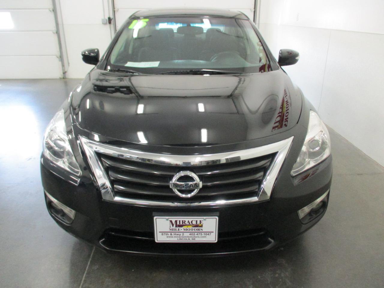 Used 2015 Nissan Altima 2.5 SL w/ Technology Package FWD image 8