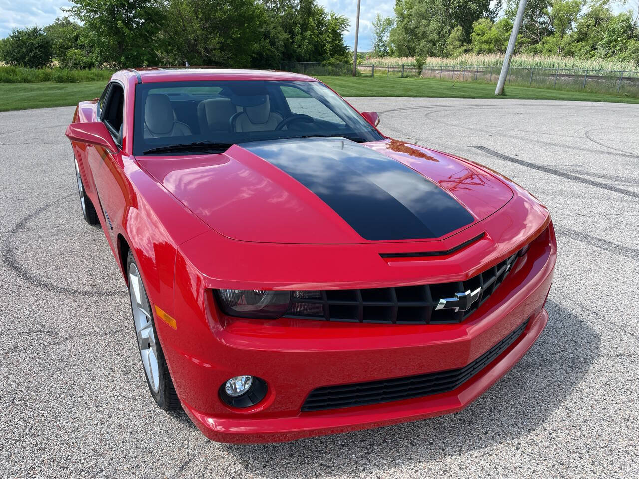 Used 2010 Chevrolet Camaro SS w/ LPO, Ground Effects Package RWD image 94