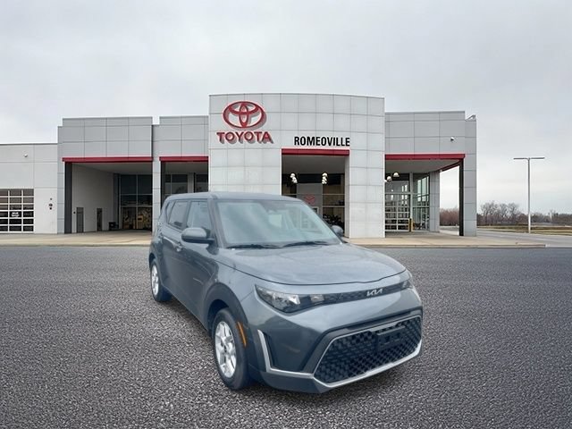 Used 2025 Kia Soul LX w/ LX Technology Package