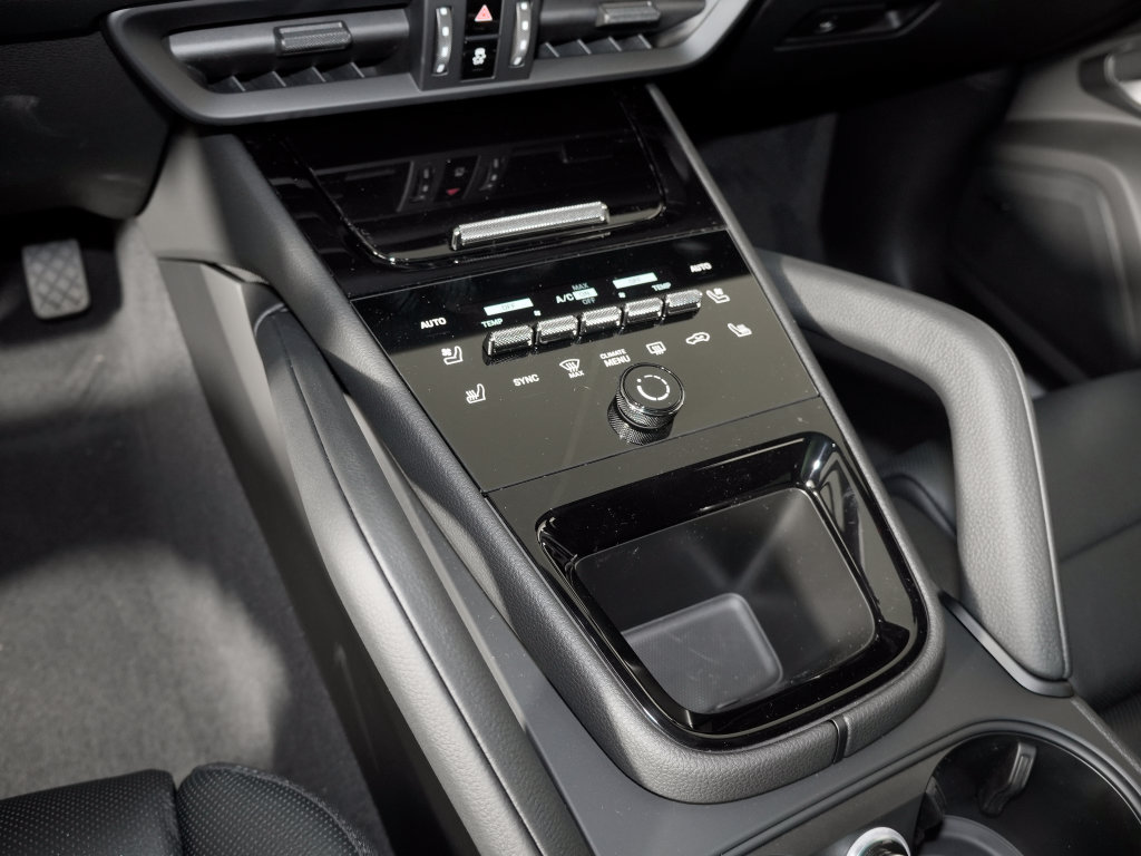 New 2026 Porsche Cayenne AWD/4WD image 29