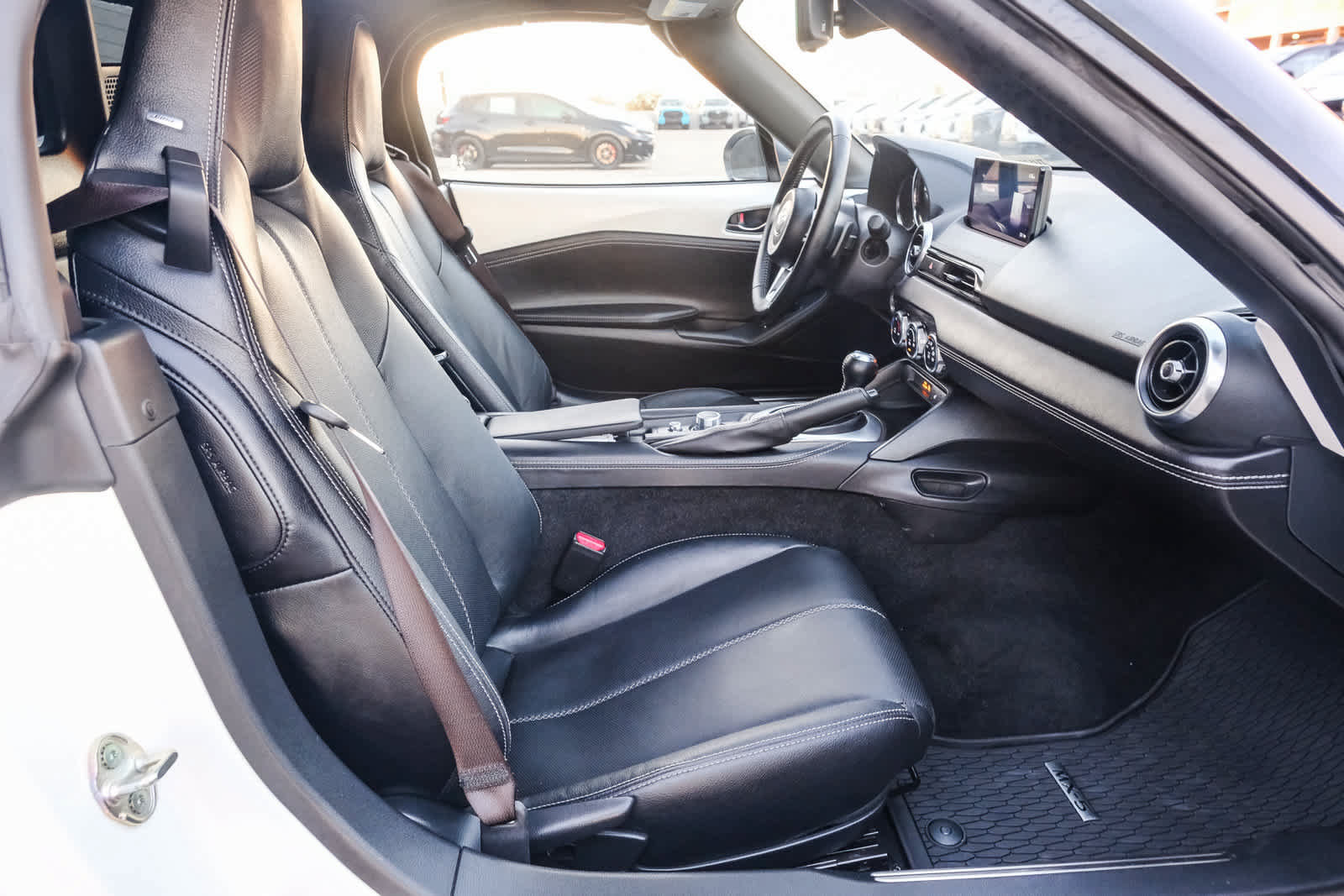 Used 2024 MAZDA MX-5 Miata Grand Touring w/ Weather Package RWD image 17