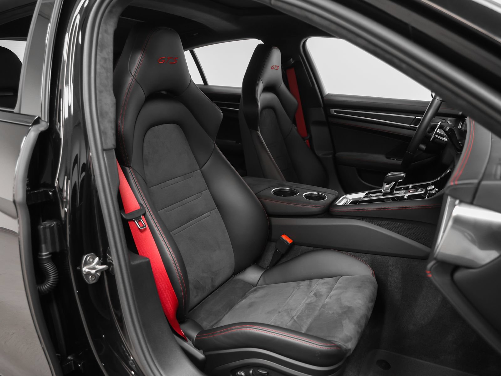 Certified 2023 Porsche Panamera GTS AWD/4WD image 23
