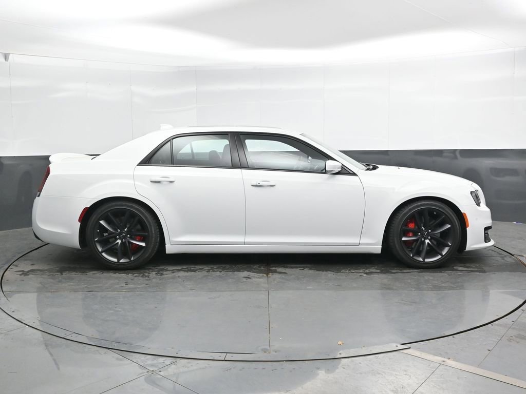 Used 2023 Chrysler 300 C RWD image 5