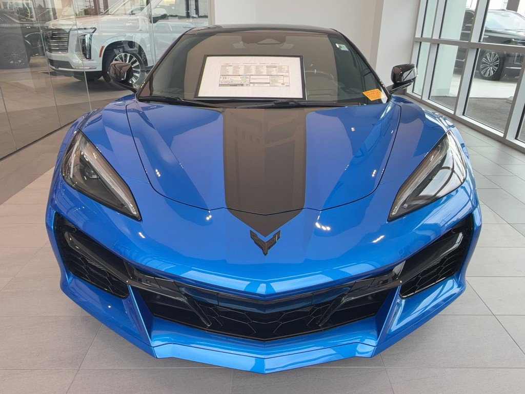 Used 2024 Chevrolet Corvette Z06 RWD image 2