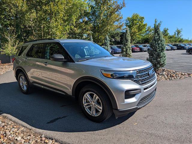 Used 2022 Ford Explorer XLT AWD/4WD image 7