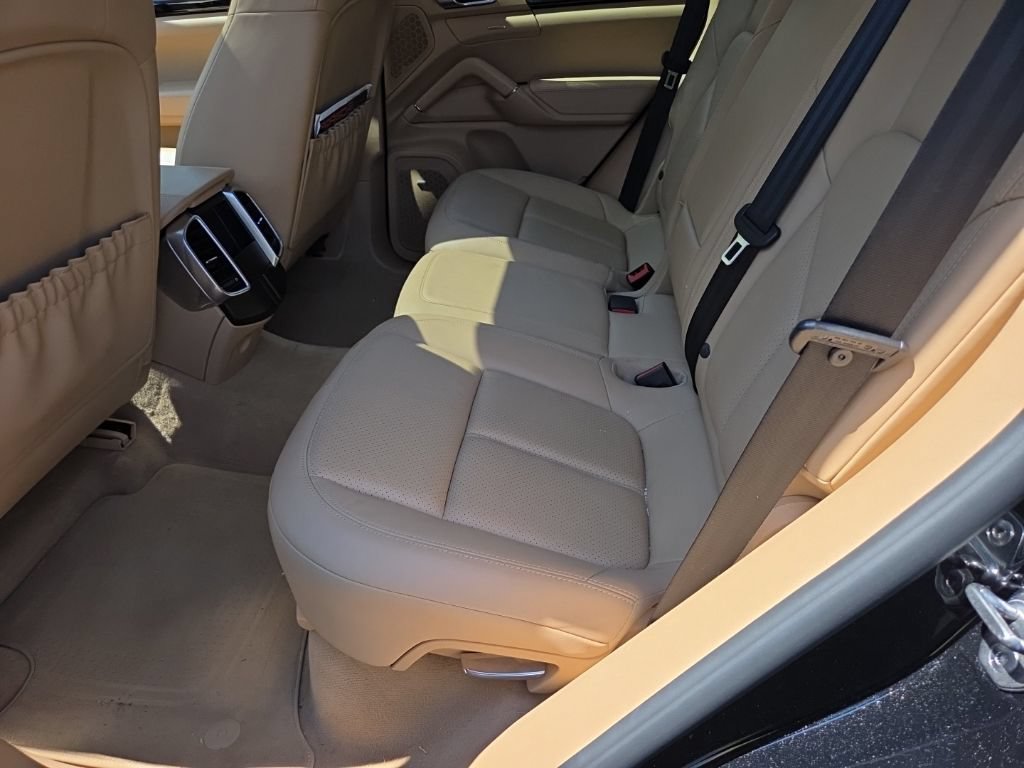 Used 2014 Porsche Cayenne AWD/4WD image 11
