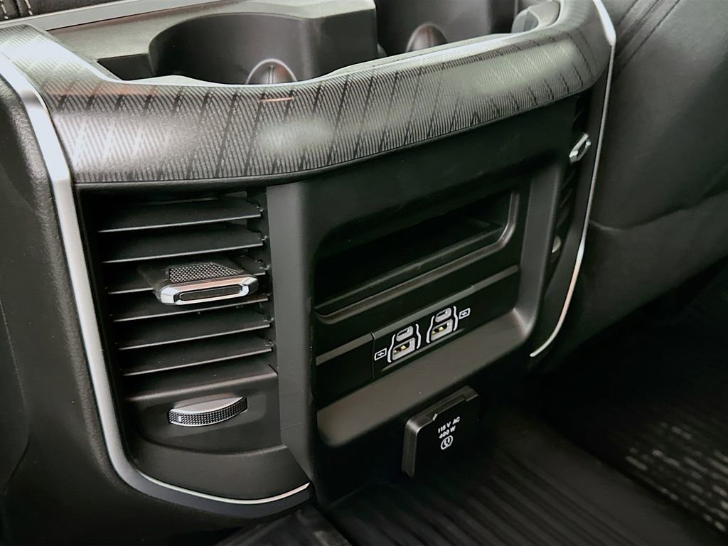 New 2026 RAM 2500 Big Horn AWD/4WD image 32