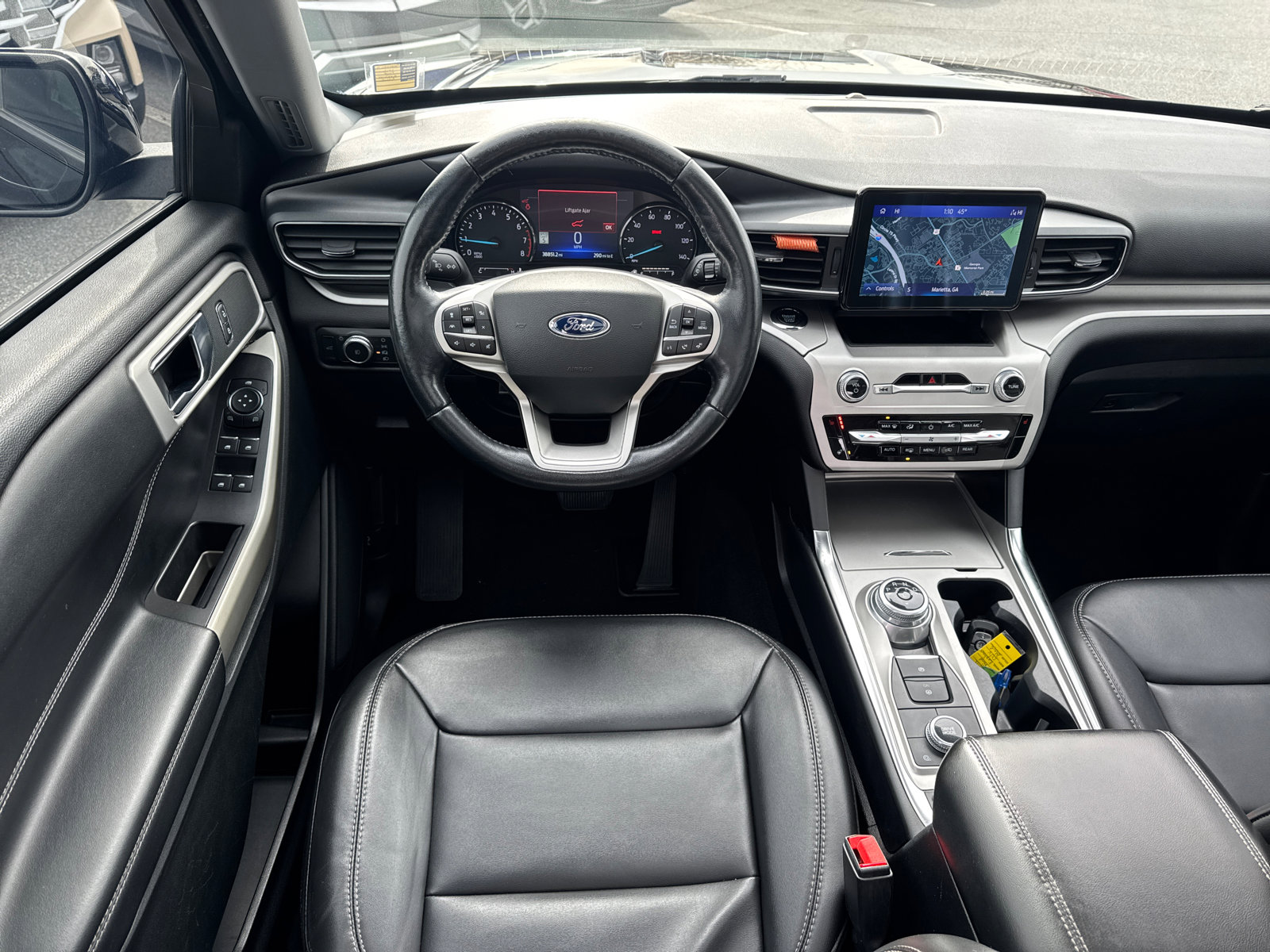 Used 2022 Ford Explorer XLT w/ Equipment Group 202A image 23