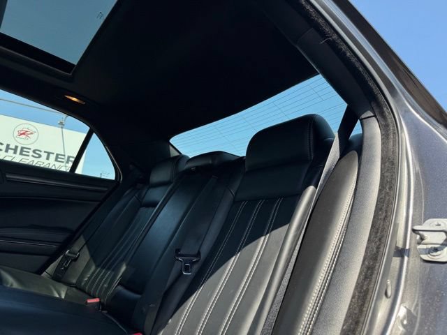 Used 2014 Chrysler 300 S AWD/4WD image 10
