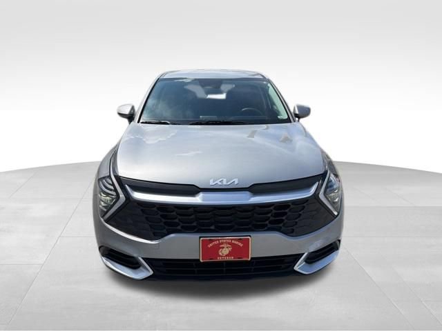 Used 2024 Kia Sportage LX AWD/4WD image 3