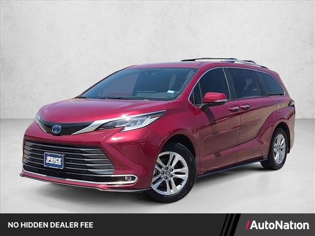 Used 2025 Toyota Sienna Limited FWD image 1