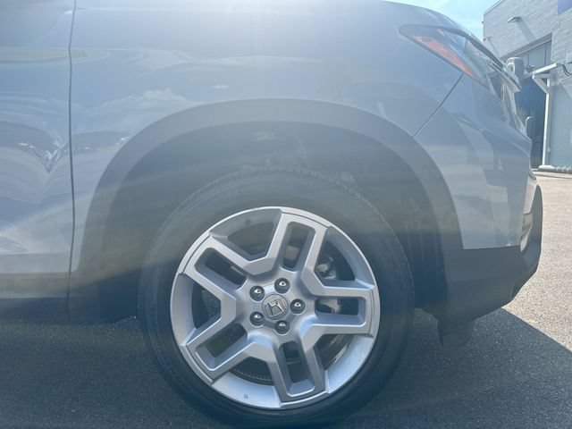 Used 2024 Honda Passport EX-L image 12