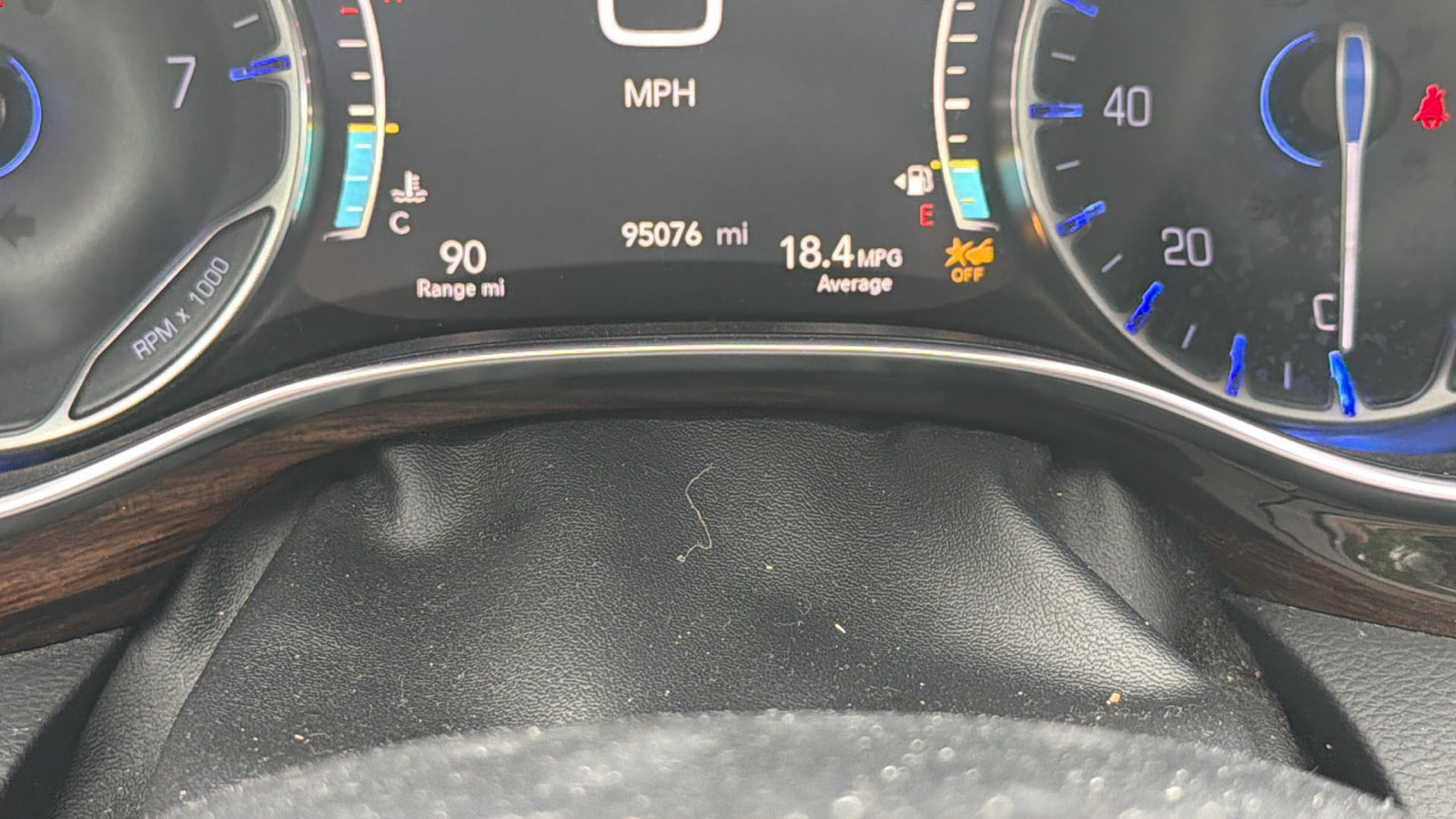 Used 2022 Chrysler Pacifica Limited FWD image 32