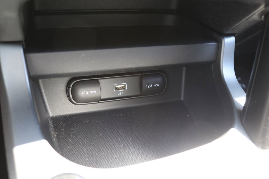 Used 2021 Kia Seltos S AWD/4WD image 29