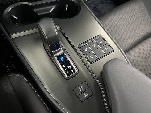 Used 2025 Lexus UX 300h FWD w/ Accessory Package (Z2) image 21
