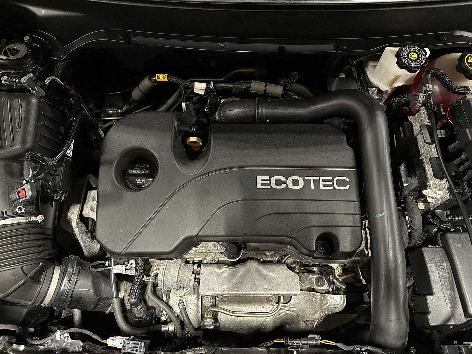 Used 2021 Chevrolet Equinox LS AWD/4WD image 12